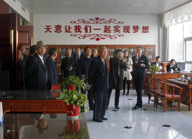 兗州區(qū)人大、政協(xié)領導蒞臨天意機械參觀考察