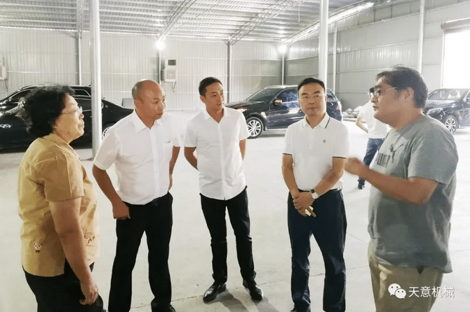 中國循環(huán)經濟墻材革新工作委員會會長暨天意機械董事長劉洪彬受邀考察調研湖南企業(yè)