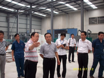 2012.7.12日李國(guó)忠教授到我公司參觀(guān)考察、指導(dǎo)工作