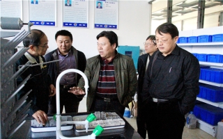 山東大學(xué)機(jī)械工程學(xué)院仇道濱書記、馮顯英教授蒞臨公司