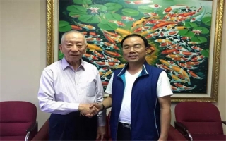 印尼著名僑領(lǐng)、印尼泛印集團(tuán)董事長(zhǎng)、印尼總統(tǒng)大學(xué)創(chuàng)辦人-李文光